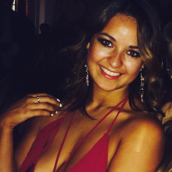 Meet your Posher, Shakira - Picture 1 of 1